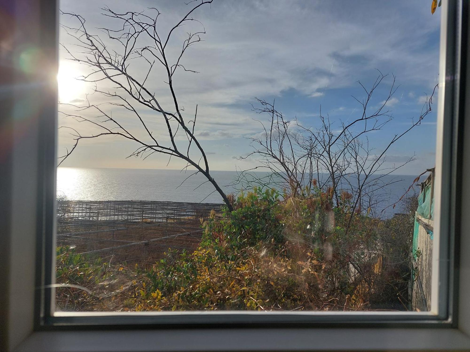 Twin In The Greenhouse Close To Mountains And Surf Paradise * Tejina